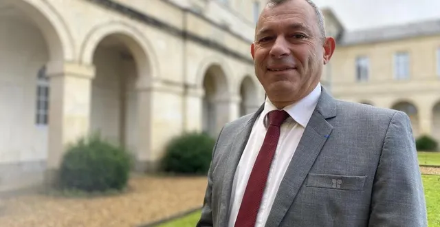 photo  bruno fernandes quitte la direction de l’épide d’alençon pour l’école des travaux publics de normandie, à saint-paterne.  &copy;  ouest-france 