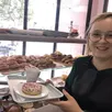photo marine février vient d’ouvrir sa deuxième boutique en sarthe, une pâtisserie-sandwicherie-salon de thé, avenue rubillard, au mans. avec ses trois salariés, elle propose aussi des formules déjeuner dans ce quartier stratégique de la ville.