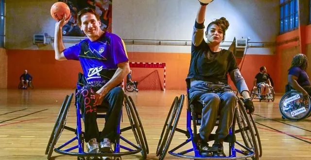 photo  guillaume et aoua jouent au sein de l’entente pays du mans, section dédiée au hand fauteuil en sarthe.  &copy;  le maine libre – yvon loué 