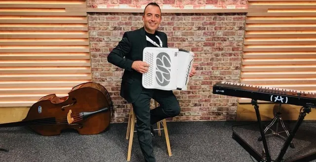 photo  jérôme richard jouera au festival de l’accordéon de saint-georges-des-groseillers (orne), le 9 novembre 2023.  &copy;  jérôme richard 