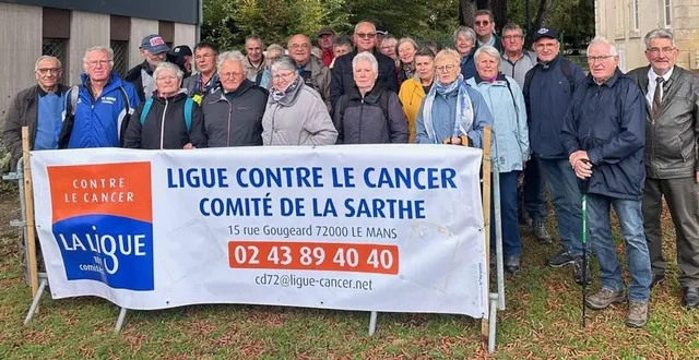 photo  ils étaient 43 marcheurs à participer à la randonnée d’octobre rose et ont récolté 230 €.  &copy;  retraite sportive 