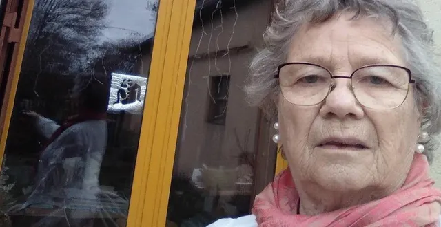 photo  depuis quarante ans, l’artiste chantal loot emmène ses élèves sur les chemins artistiques du dessin, de l’aquarelle, de la peinture à l’huile et de la calligraphie.  &copy;  ouest-france 