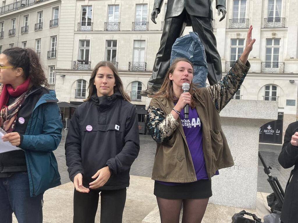 VIDÉO ET PHOTOS. L’action Choc Pour Dénoncer Les Féminicides - Nantes ...