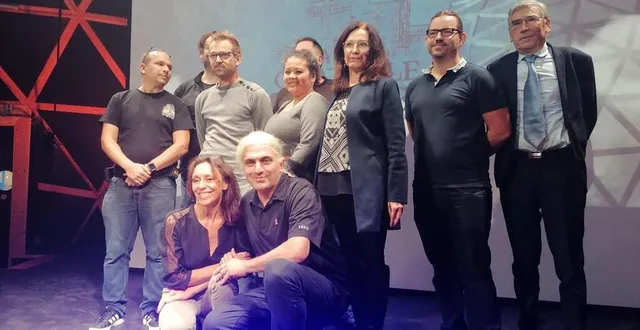 photo  le dôme a été inauguré vendredi 20 octobre, à teloché. devant, isabelle cany et sylvain michoux.  &copy;  agnès mouchet 