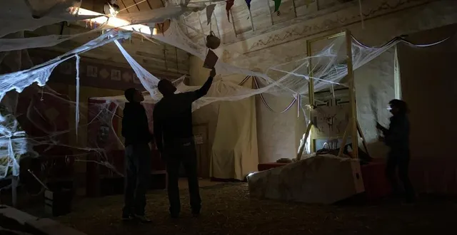 photo  le manoir de la cour à asnières-sur-vègre s’est transformé toute la semaine sur le thème d’halloween.  &copy;  le maine libre 