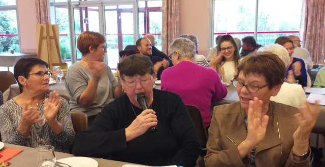 photo  une journée ponctuée de chansons, durant laquelle un point a été fait sur les projets et rendez-vous à venir..  &copy;  co 