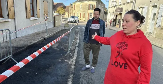 photo  elle leur servait pour se rendre au travail. la voiture de delphine et maxime, habitant challes tout près du mans (sarthe), a été incendiée en plein cœur du village, samedi 4 novembre 2023. et ce n’est pas la seule.  &copy;  ouest-france 