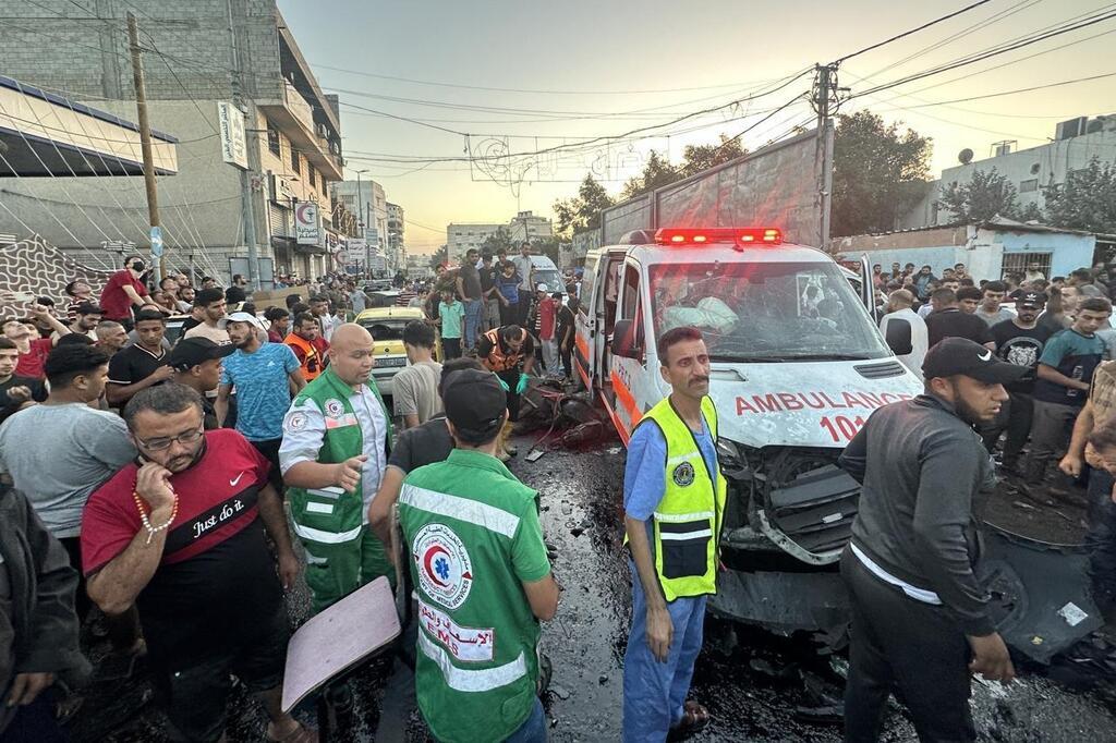 Guerre Israël-Hamas : Israël Coupe Gaza En Deux Et Cible Les Abords Des ...