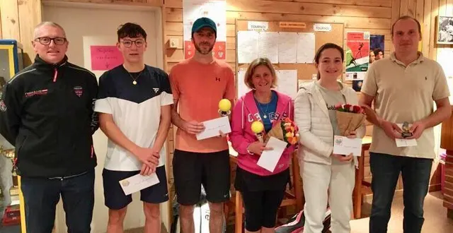 photo  (de ga. à dr.) jérôme billard, antoine chemin, nicolas roussel, anne-caroline ganivet, ambre le boyer, shevchenko stanislav.   &copy;  tc mamers 