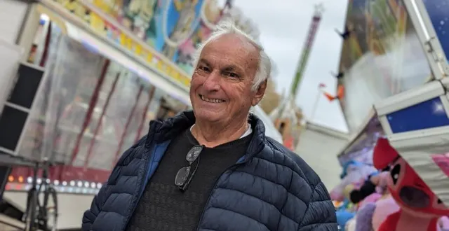 photo  william elsermans connaît la foire saint-martin, installée place de la rochefoucauld à angers, comme sa poche. il y vient depuis… 58 ans.  &copy;  ouest-france 