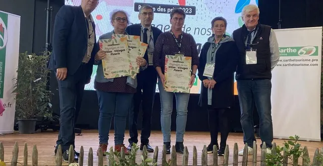 photo  au total, 34 communes ont été récompensées sur le concours paysage de nos villes et villages fleuris de la sarthe.  &copy;  photo : le maine libre 