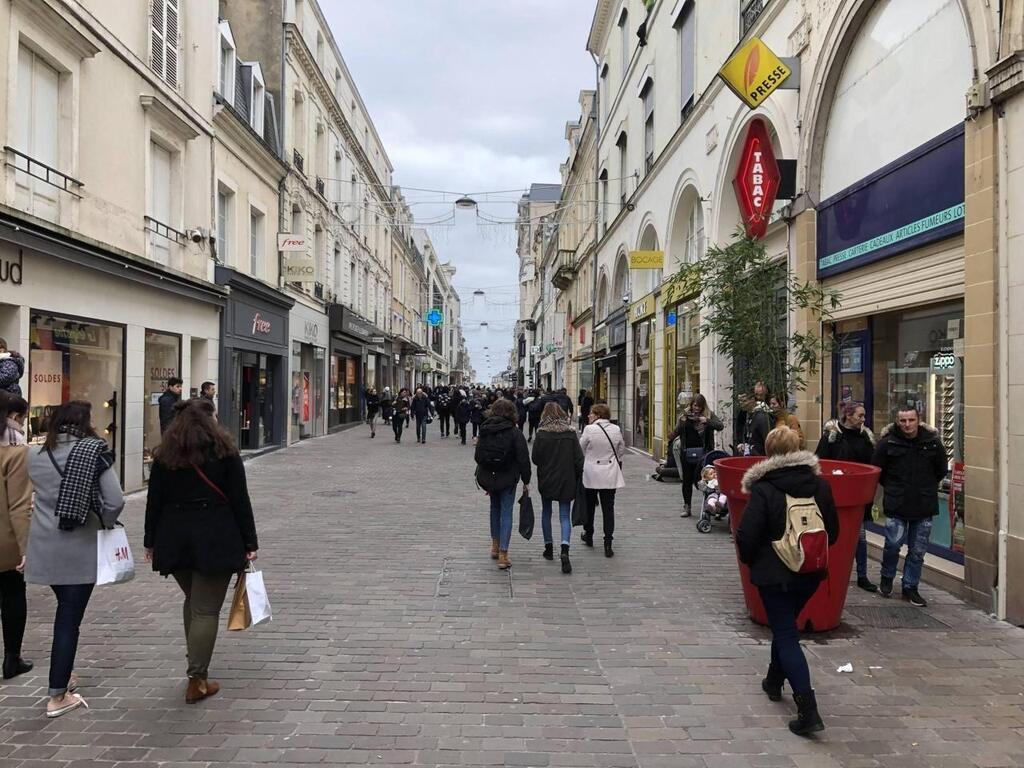 Commerce les magasins sontils ouverts ce samedi 11 novembre au Mans ? Le