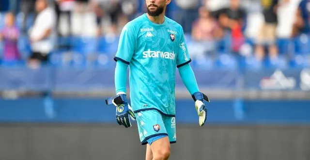 photo  anthony mandrea, le gardien de but du sm caen, a pour objectif personnel cette saison de ne pas prendre de but lors de dix matches.  &copy;  photo : archives martin roche / ouest-france 