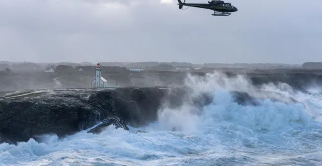 TÉMOIGNAGE. Il avait photographié Poséidon dans une vague : Mathieu ...