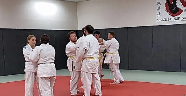 photo  le judo-club multiplie les actions découvertes et initiation avec destatamis tout neuf.  &copy;  le maine libre 