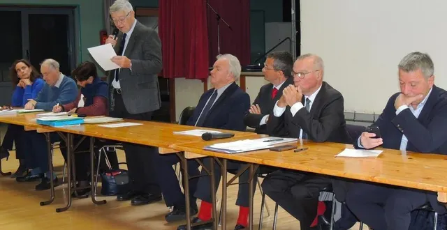 photo  les sociétés de courses du centre ouest ont choisi vibraye pour tenir leur assemblée générale.   &copy;  le maine libre 