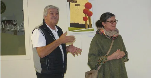 photo  roger pierrieau, l’élu en charge de la culture et nathalie travaillard.  &copy;  le maine libre 