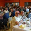 photo  à la salle des loisirs, samedi, le comité des fêtes a offert le déjeuner aux habitants de plus de 70 ans. « chacun s’est inscrit via un formulaire publié dans le bulletin municipal.  au total, nous avons 128 convives », assure janine aveline, la présidente. les heureux invités ont apprécié le menu et l’animation assurée par jean-marc bry. 