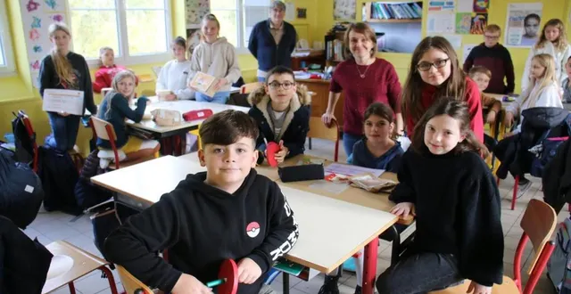 photo  accompagnés de leurs enseignants et des intervenantes, les élèves ont pu découvrir leur territoire en lien avec la biodiversité et l’alimentaire.  &copy;  ouest-france 