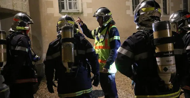 photo  mercredi 15 novembre 2023 au soir, le prytanée national militaire de la flèche (sarthe) a accueilli un exercice incendie de grande ampleur, de type novi (nombreuses victimes) au sein du quartier historique henri-iv.  &copy;  ouest-france 