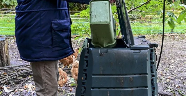 photo  vendus 15 € ou 30 €, les composteurs proposés par le mans métropole vont devenir gratuits.  &copy;  photo le maine libre yvon loue 