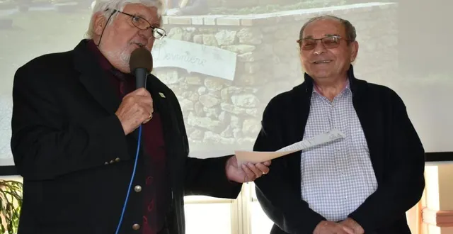 photo  de gauche à droite : francis henno et michel pitard.  &copy;  le maine libre 