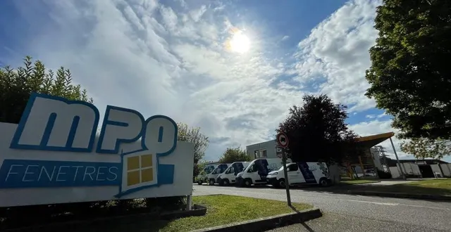 photo  mpo fenêtres emploie 200 personnes dont 150 à alençon.  &copy;  mpo fenêtres 