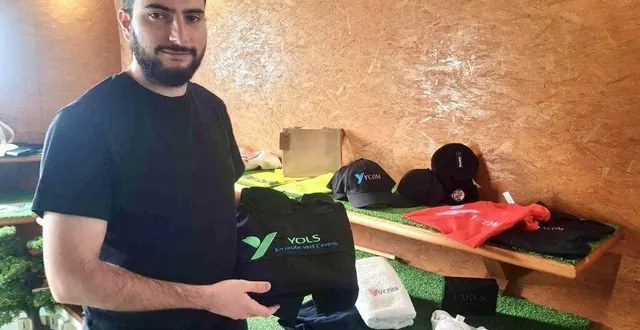 photo  onur kaya vient de lancer « ycom », une société de création graphique, à alençon.  &copy;  ouest-france 