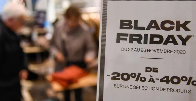 photo  angers, le 23 novembre 2023. selon l’association de consommateurs clcv, encore de nombreuses promotions cachent en réalité des augmentations de prix.  &copy;  co – laurent combet 