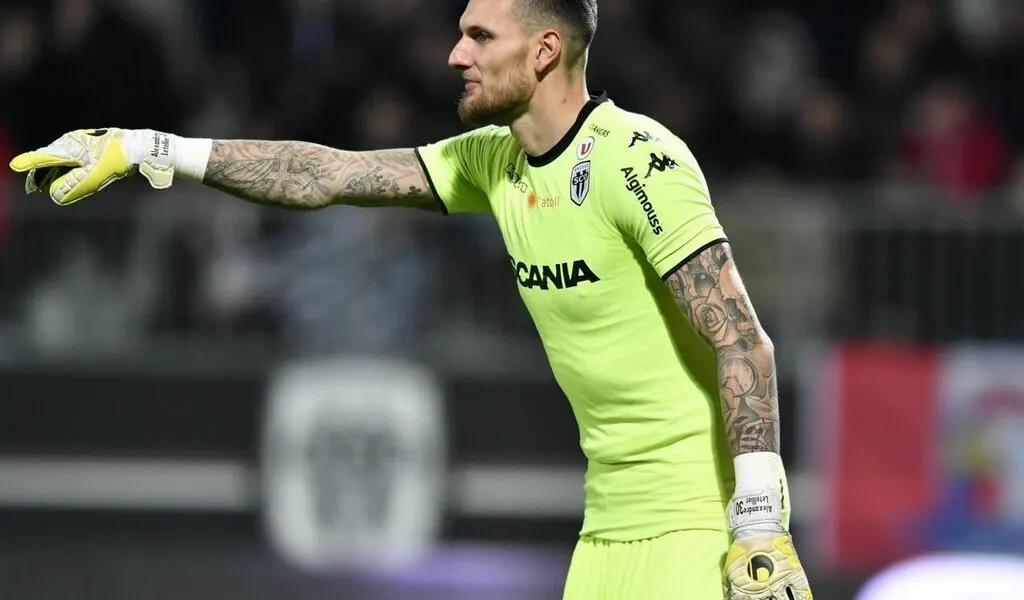 PSG. Alexandre Letellier, 4e gardien de Paris, fait chambre à part pour