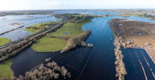 photo  chaque degré supplémentaire signifie des précipitations extrêmes et des inondations comme ici, à prinquiau, entre l’estuaire de la loire et les marais de brière, en janvier 2023.  &copy;  franck dubray/ouest-france 