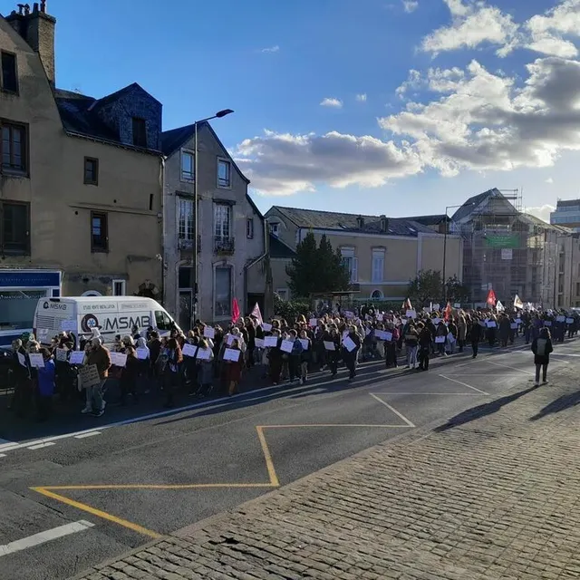 photo le cortège comprenait quasiment autant d’hommes que de femmes, et de tous âges.  ©  ouest-france