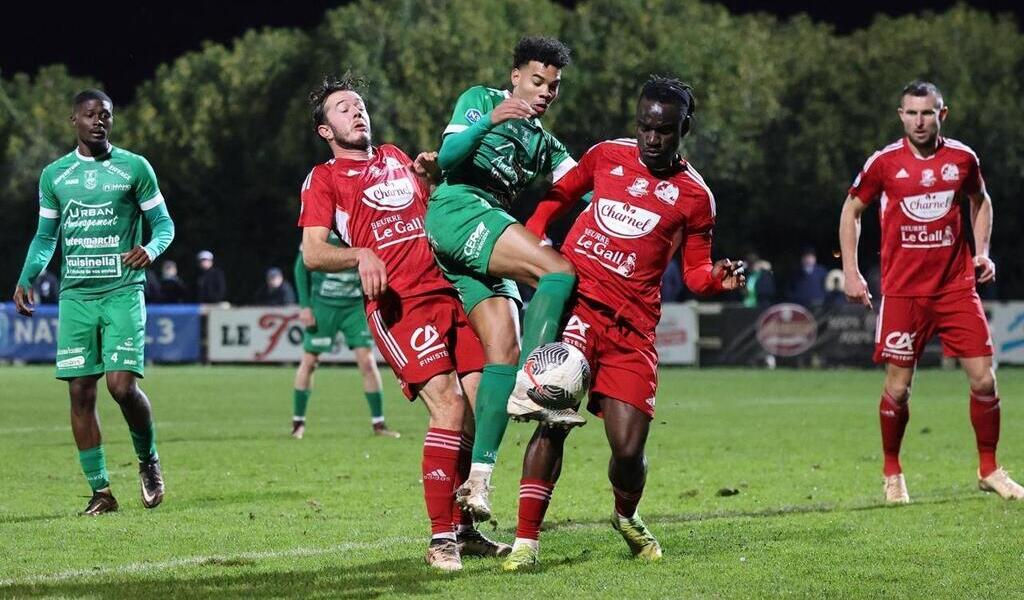 Football National 3 La Gsi Pontivy Na Pas Réussi à Forcer Le Verrou De Plabennec Vannes 5666