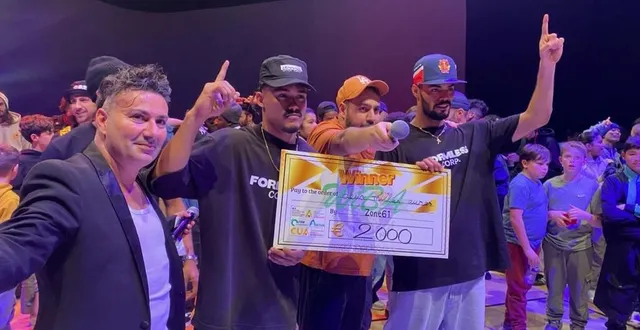 photo  les danseurs du venezuela, mighty jake et alvin, ont remporté la dixième édition du wiba qui s’est ouverte sur un message vidéo d’orelsan, le 25 novembre à alençon.  &copy;  ouest-france 