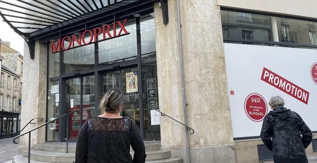 photo  un conflit oppose le groupe monoprix à l’un de ses master-franchisés, onyx. l’enseigne a cessé de livrer les douze magasins ouverts par l’entreprise, basée en bretagne, depuis septembre.  &copy;  ouest-france 
