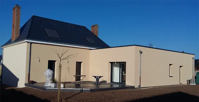 photo construction de maison individuelle en sarthe &copy; maine construction