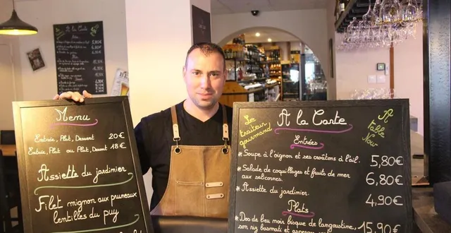 photo  à la cave fléchoise, située rue carnot à la flèche (sarthe), mickaël marchand propose maintenant un service de restauration, chaque midi en semaine.  &copy;  ouest-france 