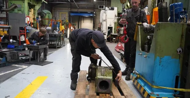 photo  actuellement, la stif a six postes à pourvoir. mais elle devrait embaucher beaucoup plus les prochaines années en raison d’une forte demande de protection sur un nouveau marché, celui des énergies renouvelables.  &copy;  ouest-france 
