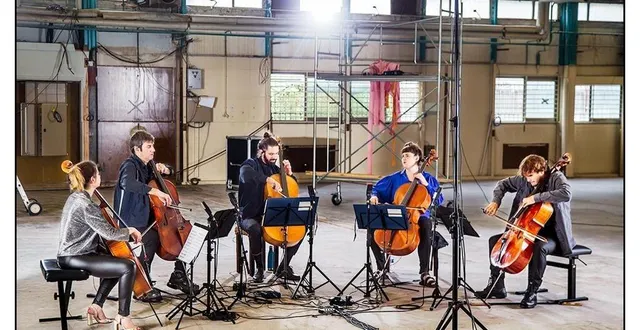 photo  paul colomb (au centre), qui mêle violoncelle et musique électronique, sera en concert à la salle coppelia de la flèche le dimanche 28 janvier 2024.  &copy;  archives ouest-france 