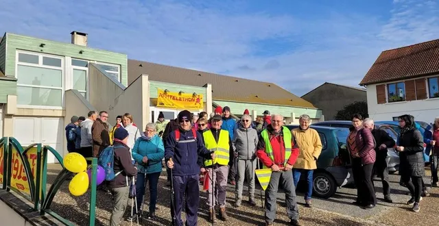 photo  pour le téléthon, le club ami chemin d’avezé proposait deux parcours de randonnée.  &copy;  club ami chemin 