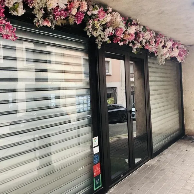 La Quéquetterie avait ouvert au 60 de la rue Baudrière. Elle a baissé le rideau. Ouest-France photo la quéquetterie avait ouvert au 60 de la rue baudrière. elle a baissé le rideau. © ouest-france