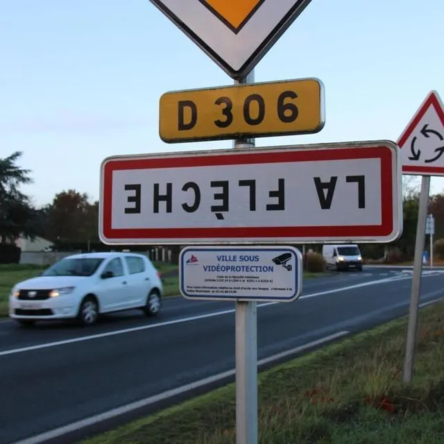 Panneaux retournés, manifestations… Les raisons de la colère des