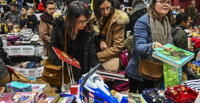 photo  avant noël, les bourses aux jouets sont très prisées.  &copy;  photo archive le maine libre denis lambert 