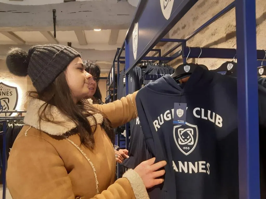 Le Rugby club Vannes ouvre sa boutique « Ça concrétise le lien entre