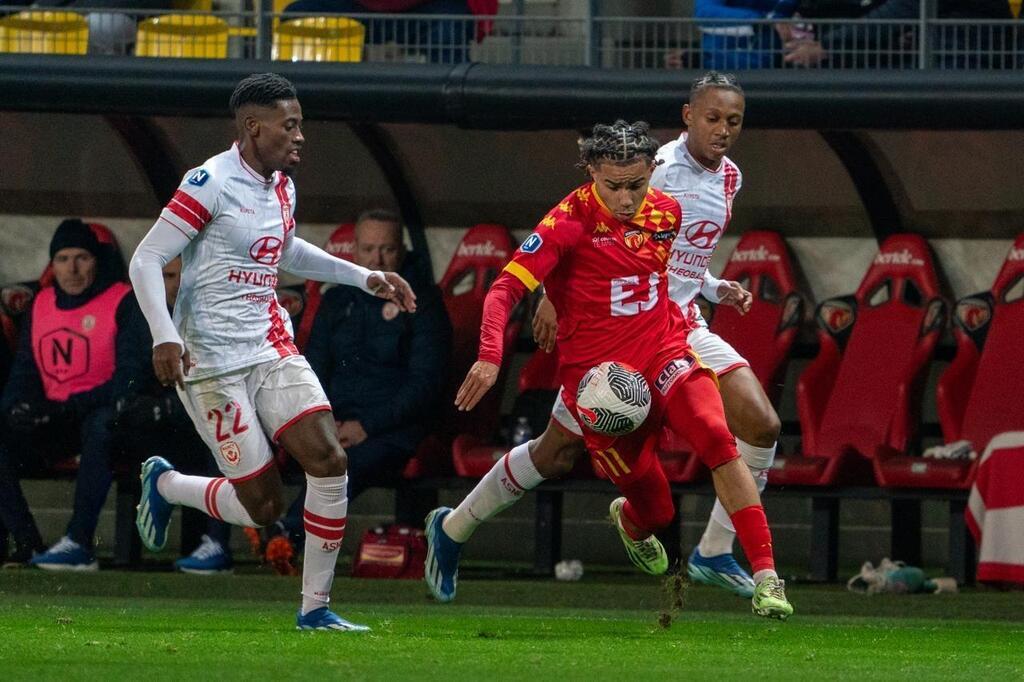 Football Le Mans Fc Sincline 3 à 1 Face à Nancy Sport Fougè 5475