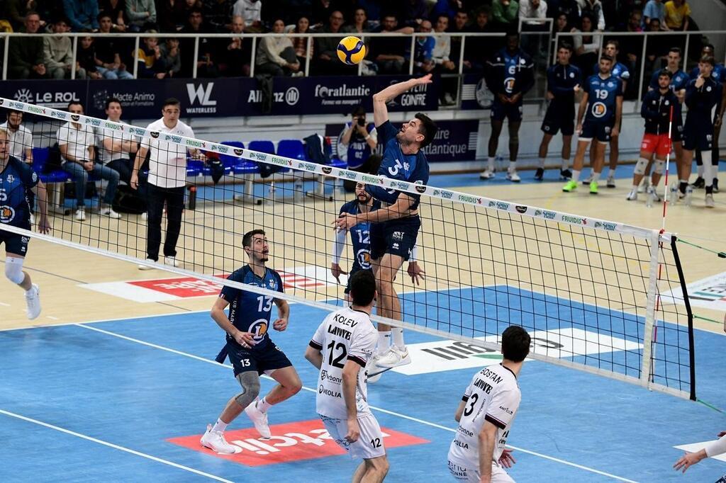 Volley-ball. Ligue AM : Le Saint-Nazaire VBA Monte Provisoirement Sur ...