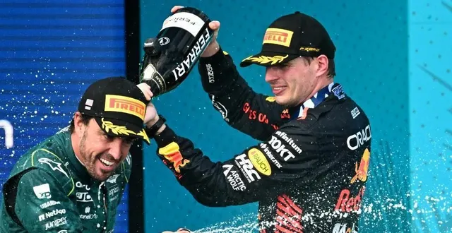 photo  max verstappen voudrait s’élancer sur les 24 heures du mans avec fernando alonso, vainqueur à deux reprises dans la sarthe.  &copy;  photo : archives chandan khanna / afp 