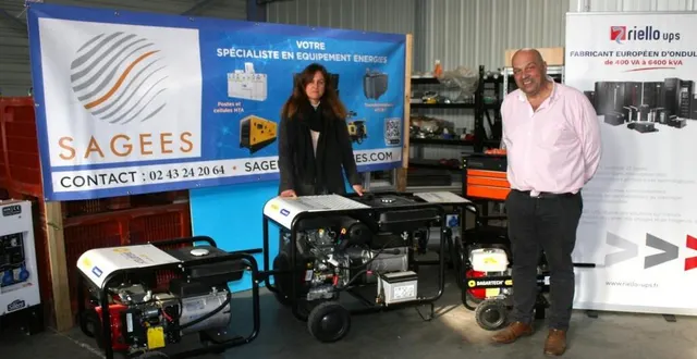 photo  paul videira et sonia, son assistante, présentent une petite partie de la production de cette entreprise de pointe.  &copy;  le maine libre 