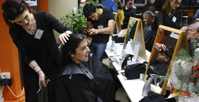 photo  jeudi 7 décembre 2023, ce sera le quatrième noël solidaire de l’association « un regard, un sourire, un toit » au stade marie-marvingt, au mans.  &copy;  archives le maine libre – denis lambert 