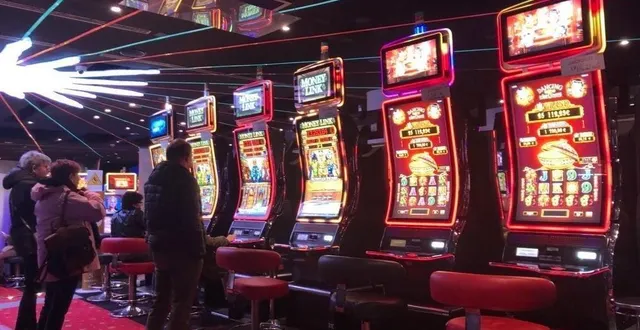 photo  la ville de saumur a été autorisée à ouvrir un casino par le vote des députés. il ne manque plus désormais que le décret d’application paraisse.  &copy;  co 